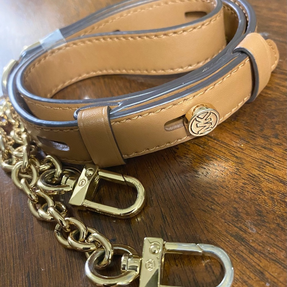 Michael Kors Brown Leather Replacement
Shoulder Strap-Gold Tone Hardware